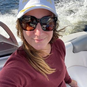 Meet your Posher, Michele